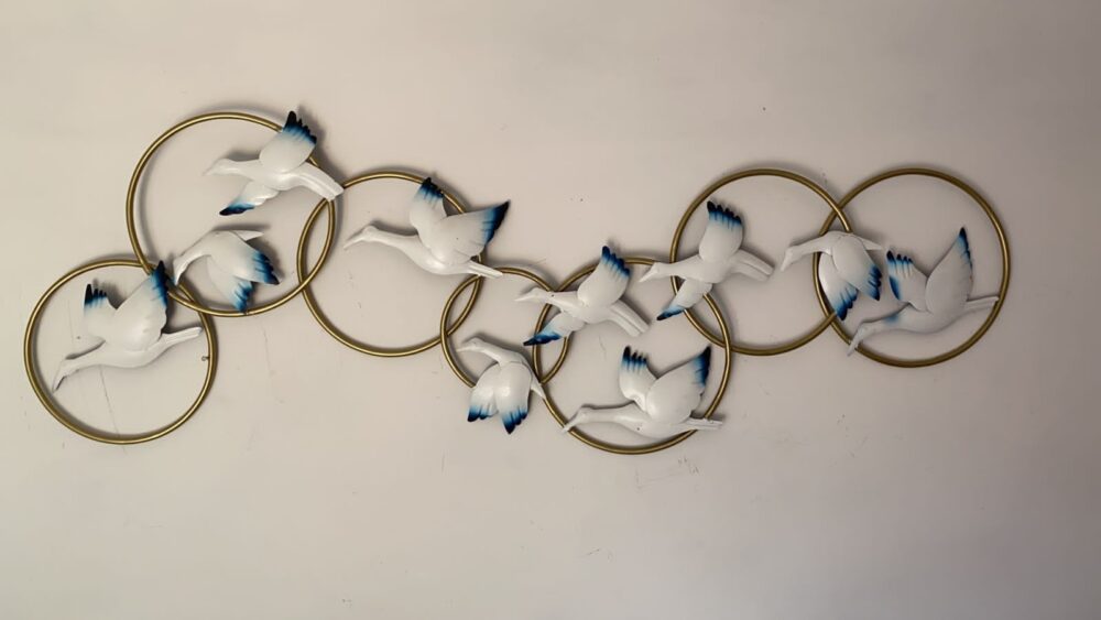 Handcrafted-Metal-Birds-flying-circle
