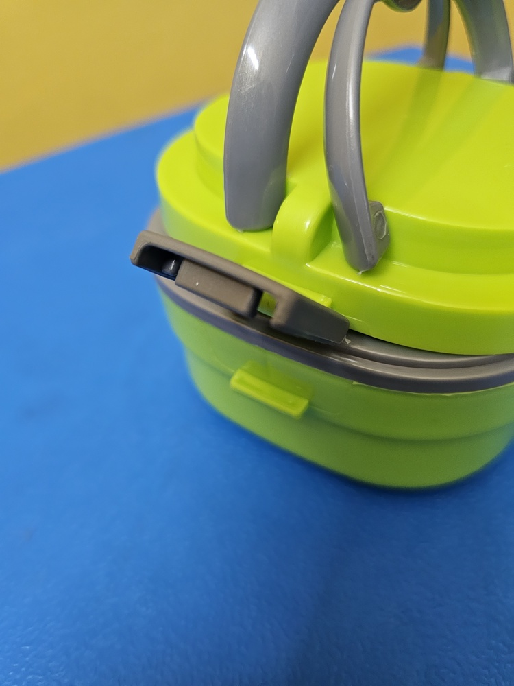 Lunch Box with Handle and Push Kids